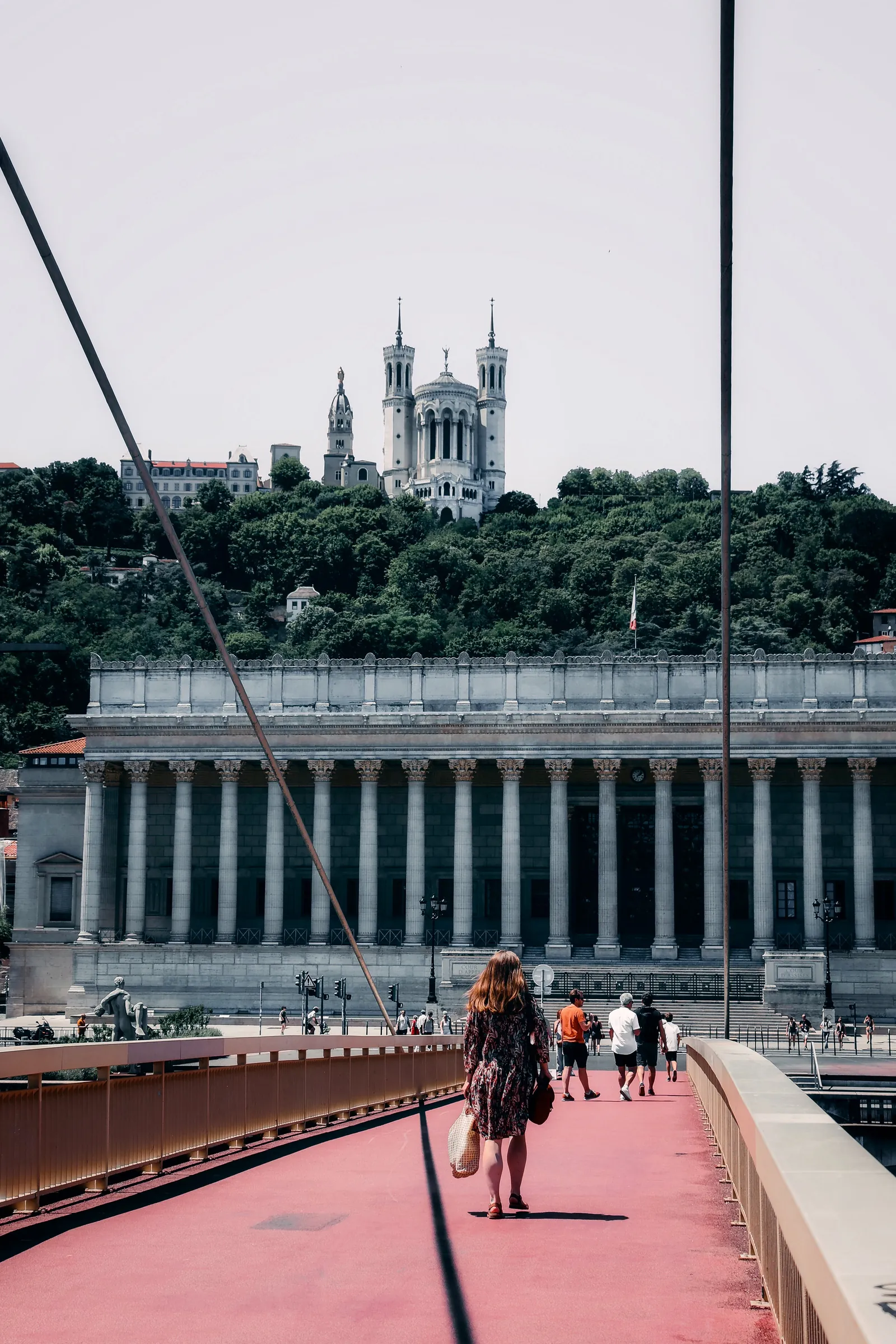 Passerelle du Palais de Justice et basilique de Fourvière